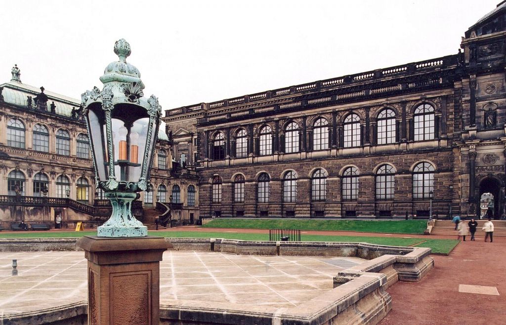 Gemäldegalerie Alte Meister Dresden: UV Schutzglas